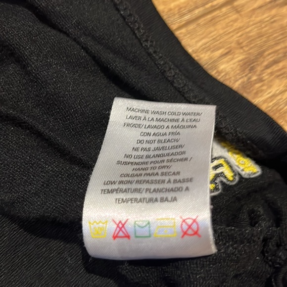 Kangol black long sleeve with rainbow striped sleeves - Picture 10 of 10